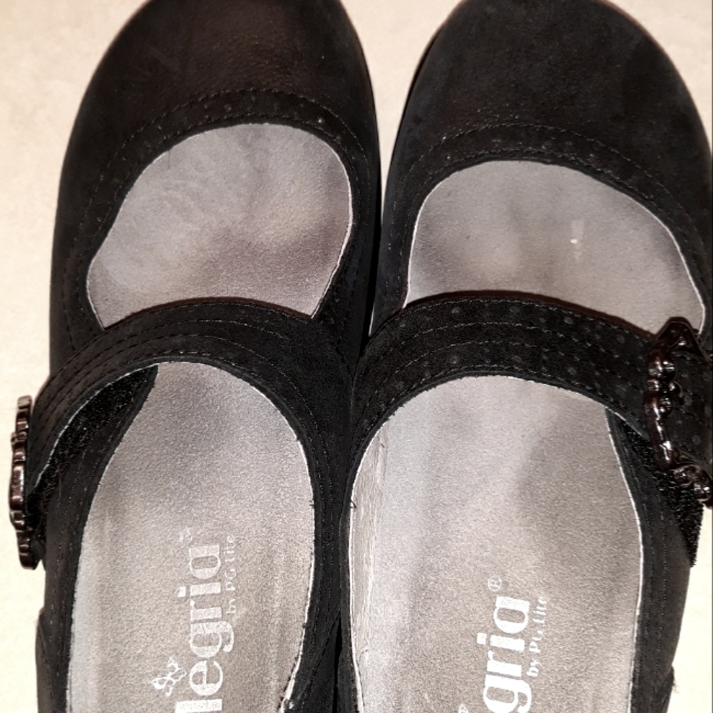Alegria Mary Jane size 37 black